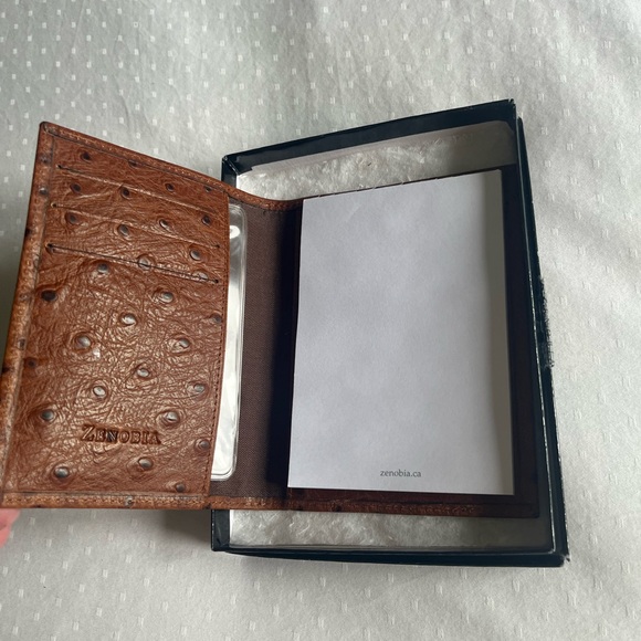 OSTRICH LEATHER BI-fold Passport holder card wallet. - Picture 4 of 4